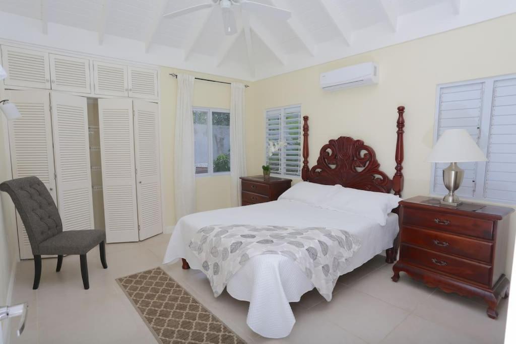 Richmond - Heroes Villa, Ac, Security, Access To Pool, Playground & Private Beach - Welcome Breakfast Basket Exterior photo