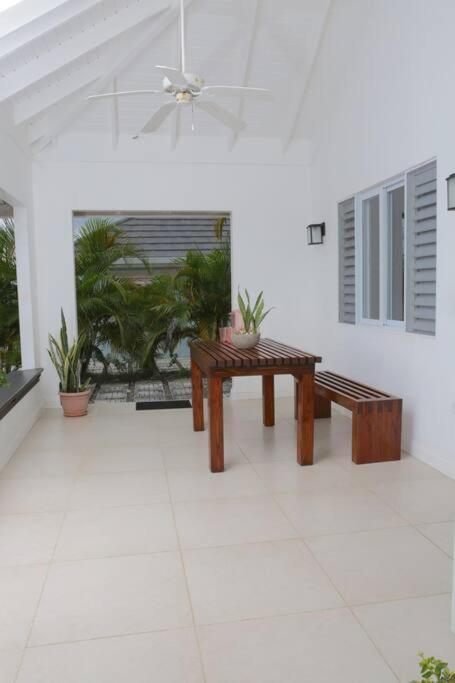 Richmond - Heroes Villa, Ac, Security, Access To Pool, Playground & Private Beach - Welcome Breakfast Basket Exterior photo