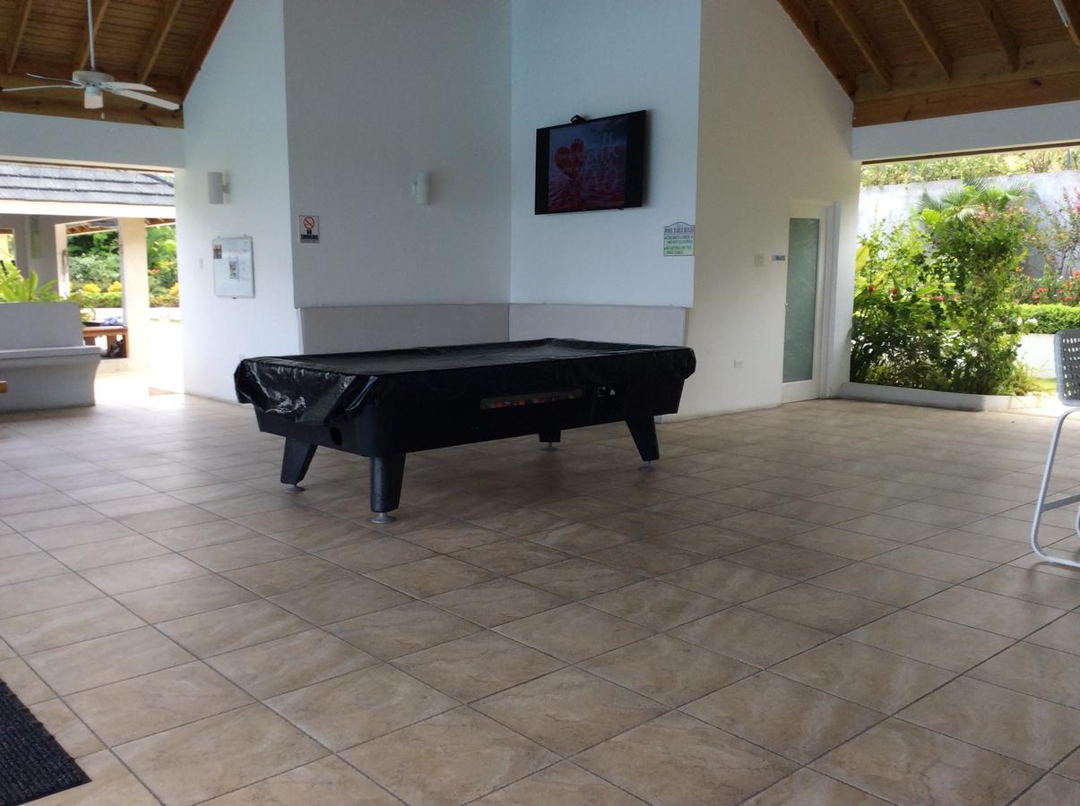 Richmond - Heroes Villa, Ac, Security, Access To Pool, Playground & Private Beach - Welcome Breakfast Basket Exterior photo